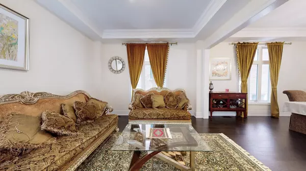 Caledon, ON L7C 4G3,52 Daisy Meadow CRES