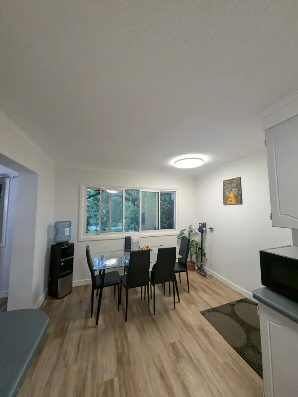 Kitchener, ON N2P 1G8,30 Green Valley DR #9