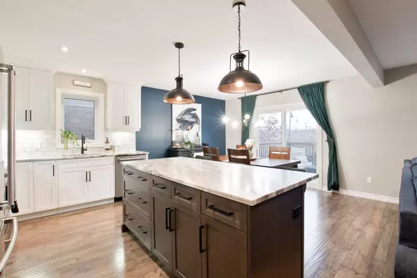 Central Elgin, ON N5L 0A6,184 Emery ST