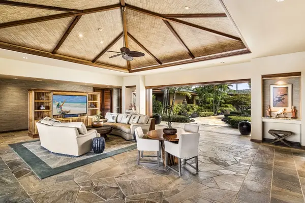 68-1083 KE KAILANI DR, Kamuela, HI 96743