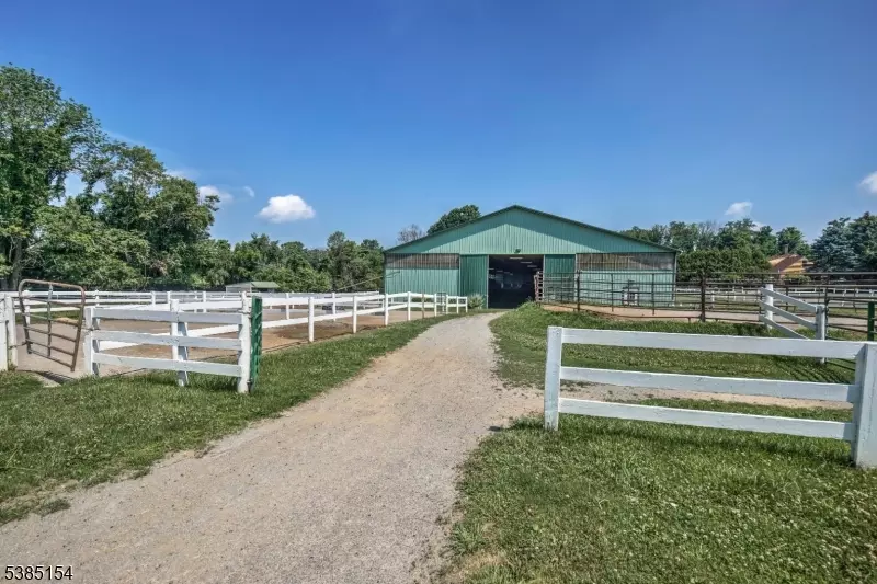 Tewksbury Twp., NJ 07830,245 Old Turnpike