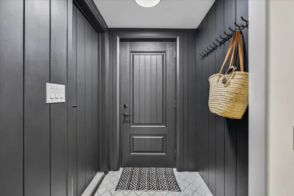 Barrie, ON L4M 1S9,425 Codrington ST