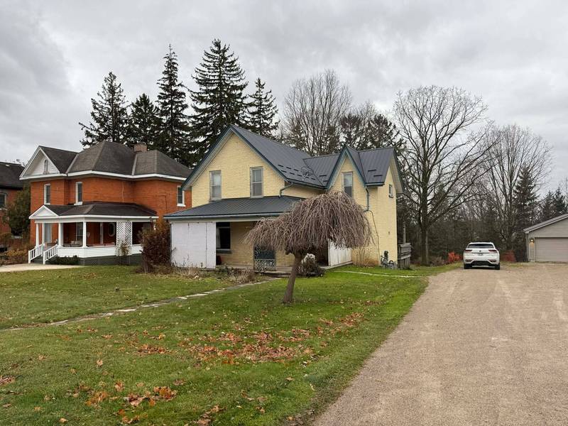 126 Diagonal RD, North Huron, ON N0G 2W0