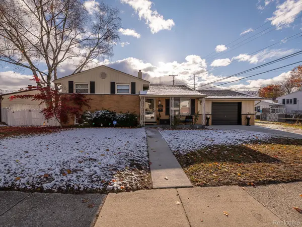 9514 Cass AVE,  Taylor,  MI 48180