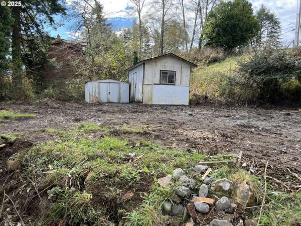 Brookings, OR 97415,1032 MARINA HEIGHTS RD