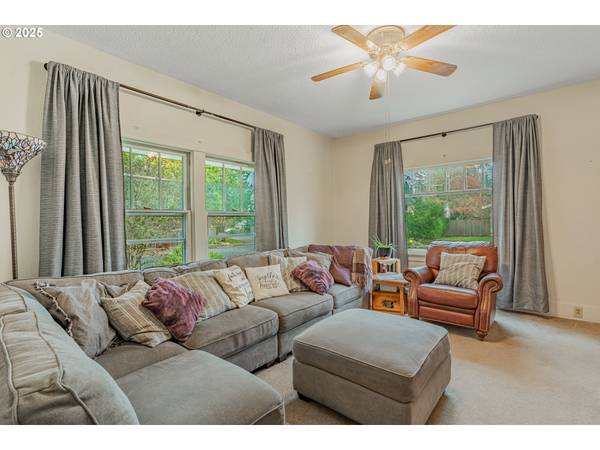 Portland, OR 97203,7579 N GILBERT AVE