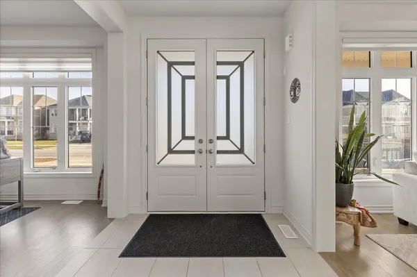 Adjala-tosorontio, ON L0G 1W0,7 Alderwood DR