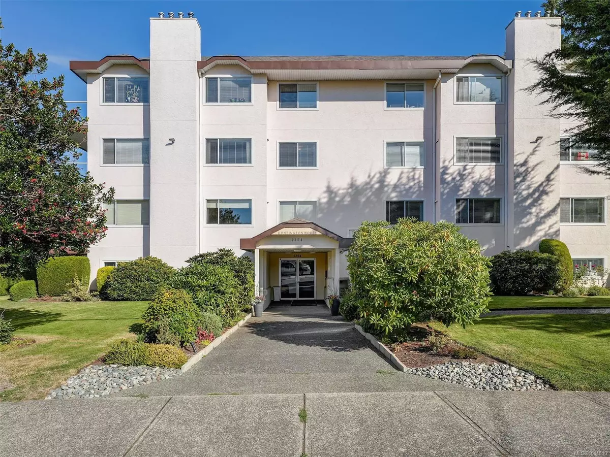 Sidney, BC V8L 2A5,2354 Brethour Ave #301