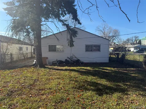 Detroit, MI 48215,4194 Algonquin ST