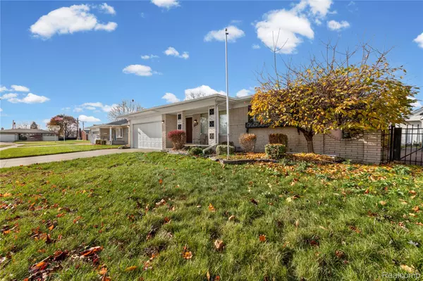 Warren, MI 48088,14741 Fina DR