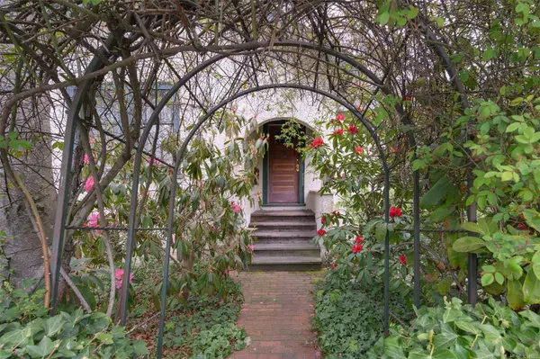 Victoria, BC V8W 1L8,516 Simcoe St