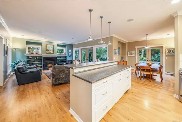 Nanoose Bay, BC V9P 9G5,2340 Casey Pl