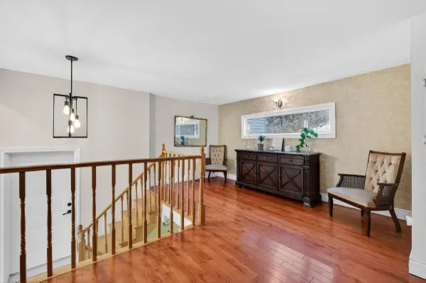 Orleans - Cumberland And Area, ON K4C 1P5,1110 Dunning RD