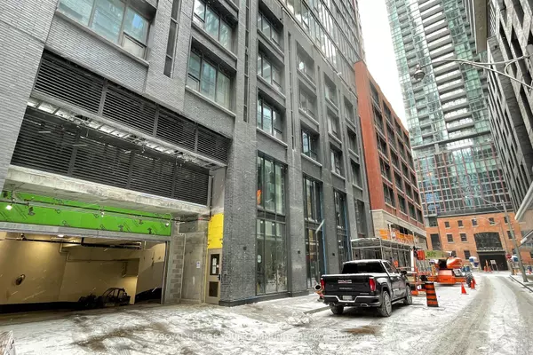 Toronto C01, ON M5V 0W4,55 Mercer ST #516