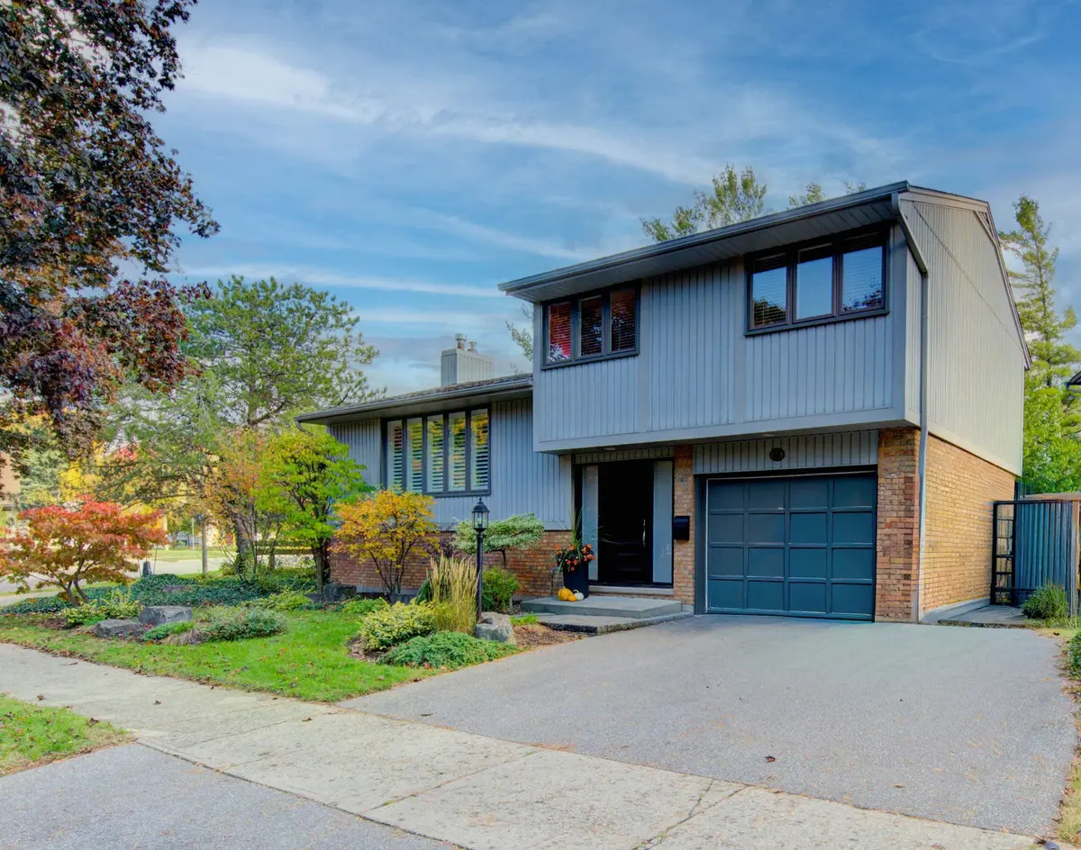 45 Shuh AVE, Kitchener, ON N2A 2Y1