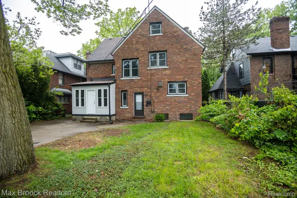 Detroit, MI 48221,17352 Parkside ST