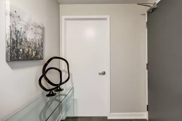 Toronto C13, ON M3C 0R2,20 O'NEILL RD #330