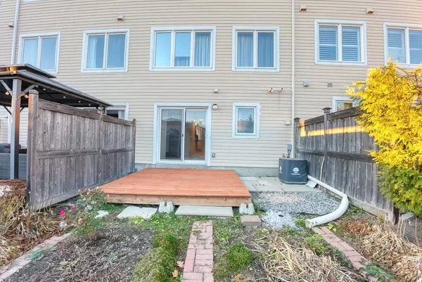 Kanata, ON K2M 0J4,513 Coldwater CRES