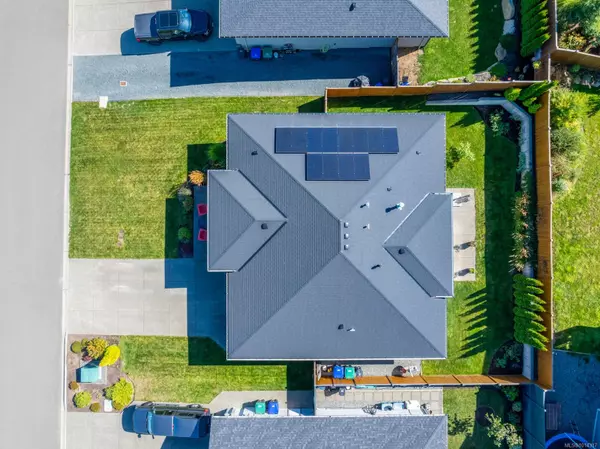 Courtenay, BC V9N 0E7,3377 Marygrove Dr