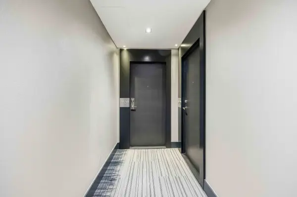 33 Shore Breeze DR W #2109, Toronto W06, ON M8V 1A1