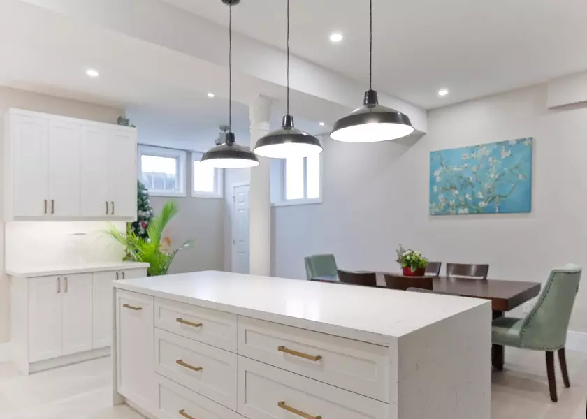 2421 Eighth Line, Oakville, ON L6H 7L7