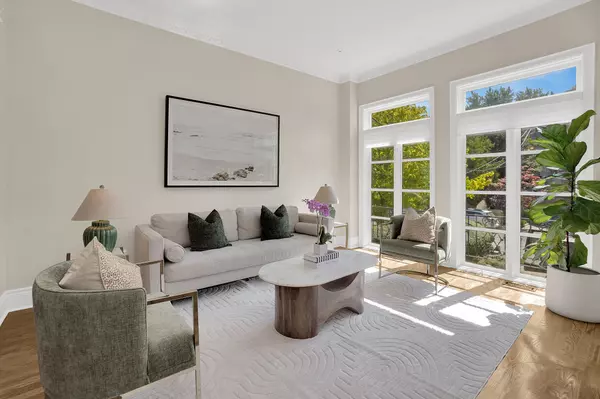 Toronto C04, ON M5M 1J8,398 Bedford PARK