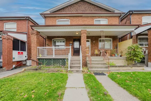 Toronto C03, ON M6E 2G2,18 Greyton CRES