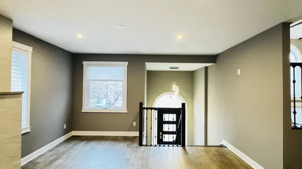 Barrie, ON L4M 6Y3,26 Monique CRES