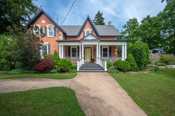 780 Old 8 HWY, Hamilton, ON L0R 1X0