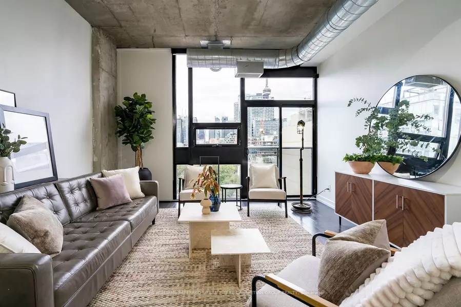 60 Bathurst ST #PH 1008, Toronto C01, ON M5V 2P4