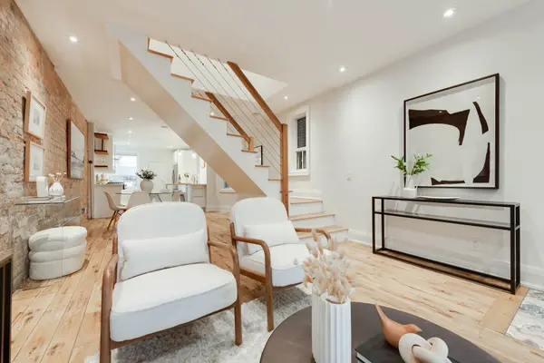 Toronto W03, ON M6E 3Z5,148 Boon AVE