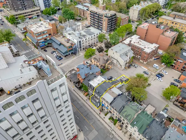 Hamilton, ON L8P 3A2,156 James ST S