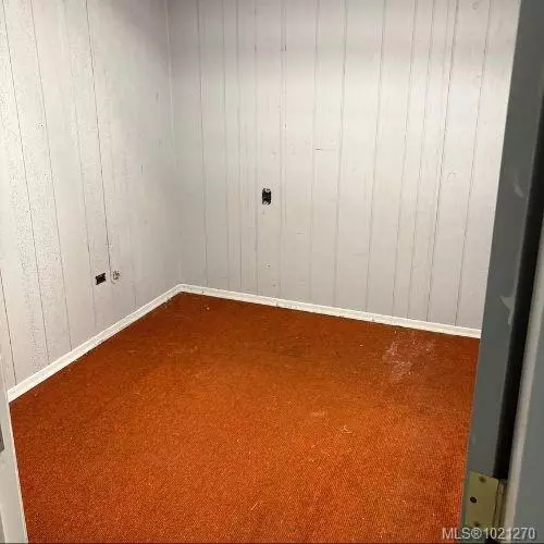 Courtenay, BC V9N 2N3,576 England Ave #302