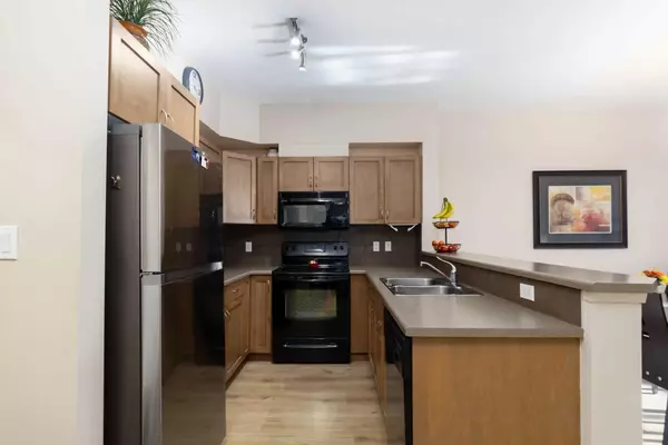 Fort Mcmurray, AB T9H 0B3,108 Denholm Gate #202