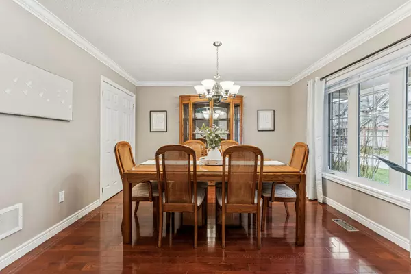 Caledon, ON L7C 1G9,14 McKinley CRES