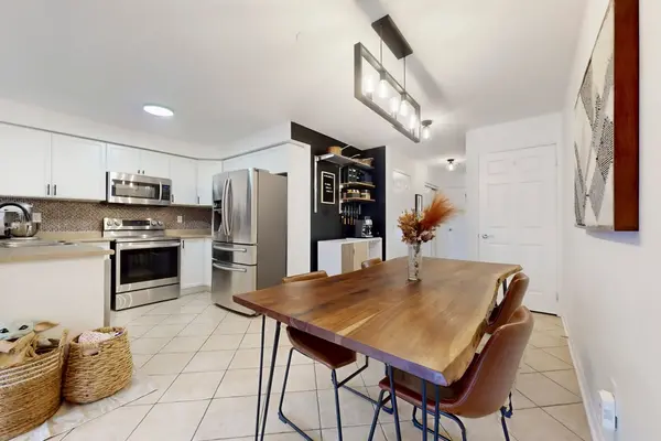 Milton, ON L9T 0C1,759 Gleeson RD