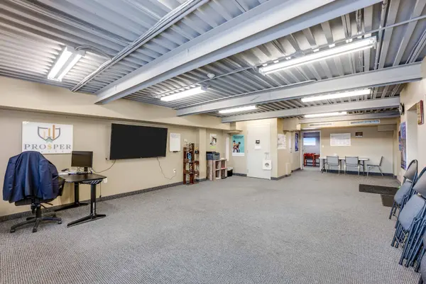 Niagara Falls, ON L2H 1J5,4807 KENT AVE #202