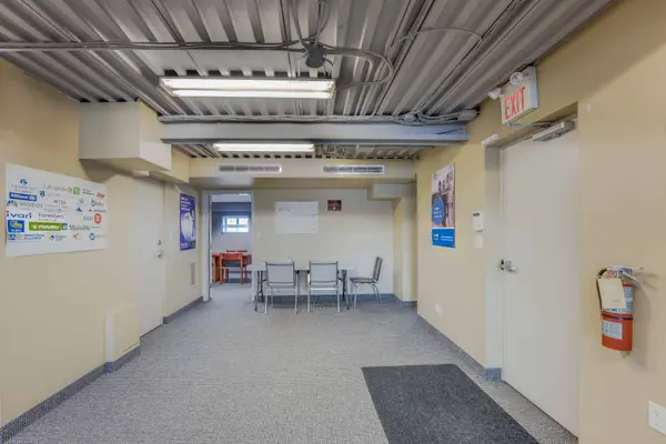 Niagara Falls, ON L2H 1J5,4807 KENT AVE #202