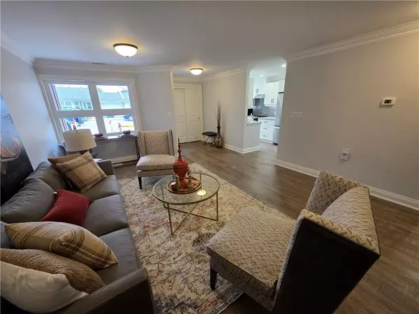 Hamilton, ON L9B 1T8,40 Szollosy CIR