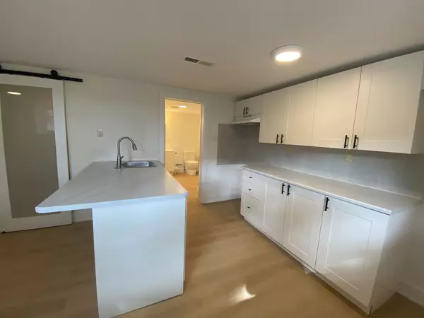 Carlington - Central Park, ON K1Z 8K5,1173 Kingston AVE #3