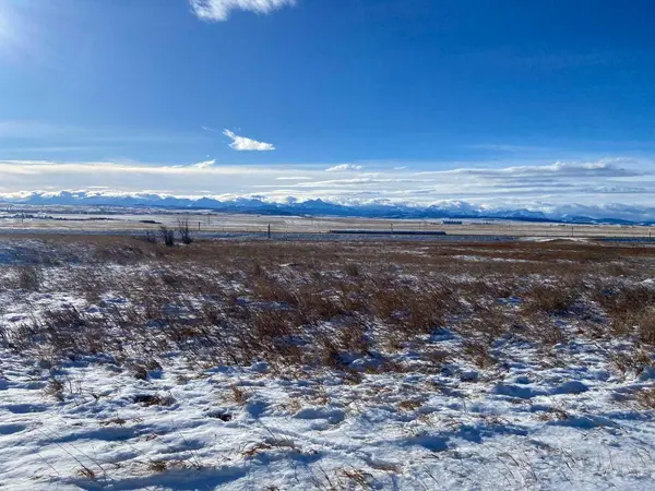 206 Railway Street, Pincher Station, AB T0K 1W0