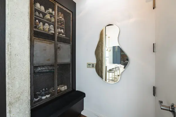 Toronto C01, ON M5V 3L8,20 Niagara ST #501