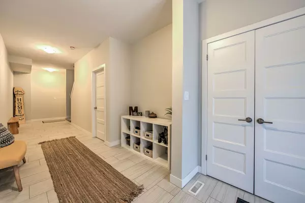 London North, ON N6H 5J9,926 Battery PARK