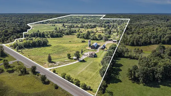 Tay Valley, ON K0H 2B0,20468 7 N/A