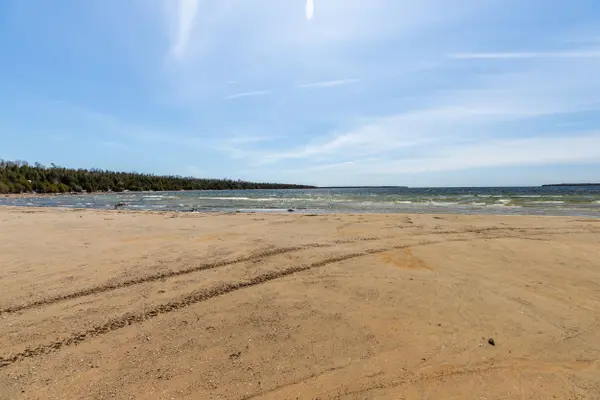 Northern Bruce Peninsula, ON N0H 2M0,PT 52 Henwood ST