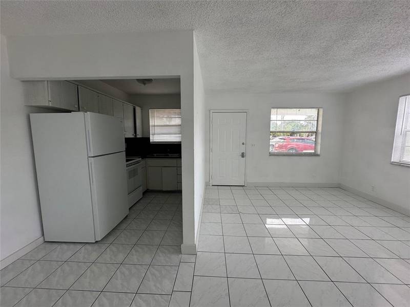 400 SE 9th Ct #1, Hallandale Beach, FL 33009