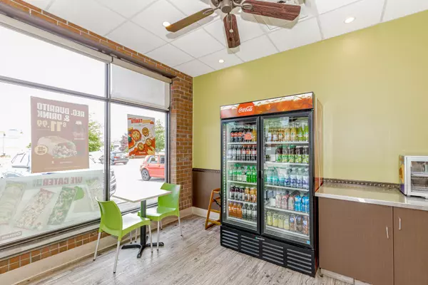 Hamilton, ON L8E 5M1,301 Fruitland RD #1A