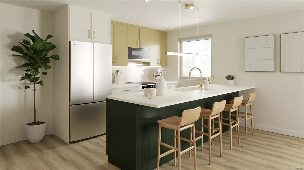 Victoria, BC V8R 2C2,1789 Emerson St #5