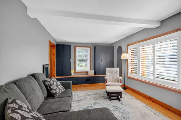 Stittsville - Munster - Richmond, ON K0A 2Z0,103 Queen Charlotte ST