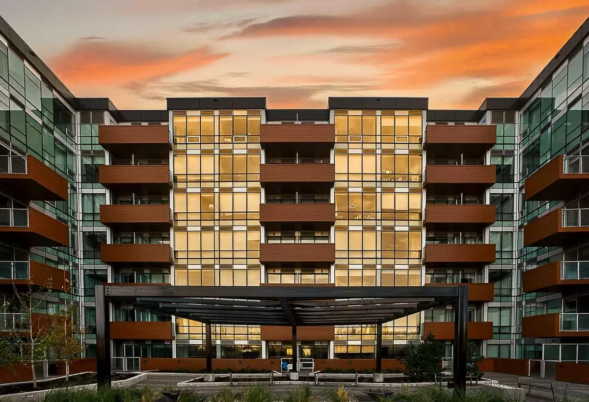 Calgary, AB T2N5G5,110 18A ST NW #638